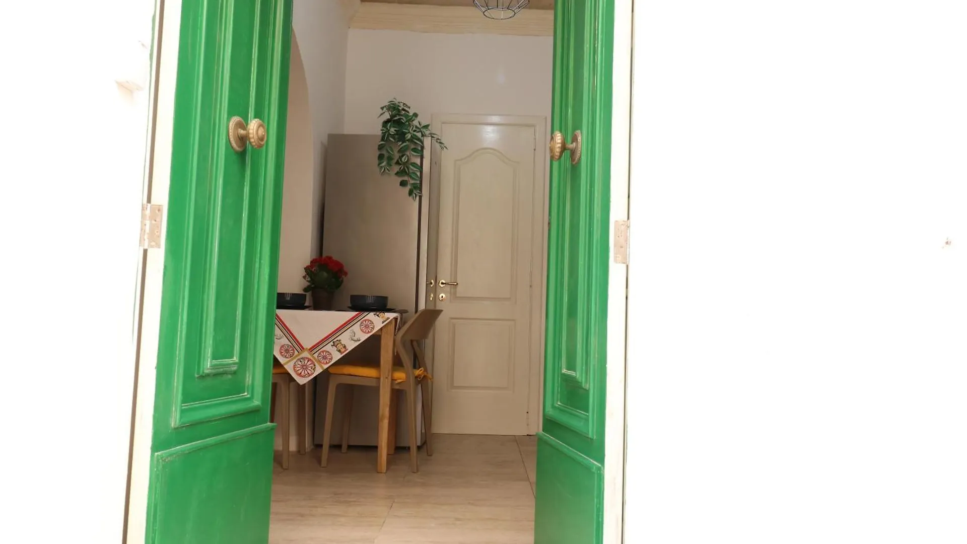 Gardjola Apartment - Authentic Stay By The Marina, Ideal For Couples سنجليا 0*,